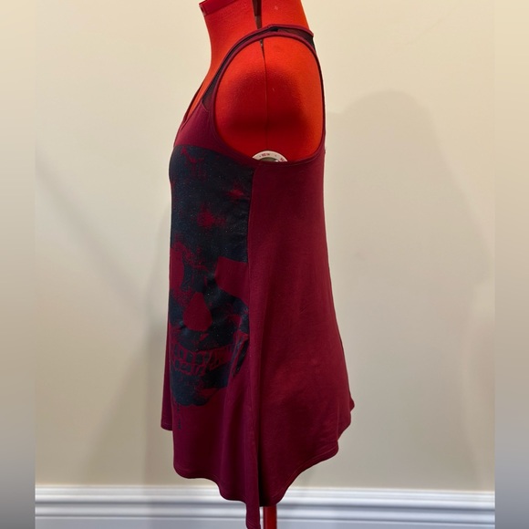 Rock and Roll collection: Red skull tank top - Picture 2 of 8